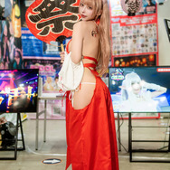 お狐様／かがみ。もち（X：@kagamisou）【COS★FES TREASUREブース】