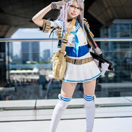 ネオン『勝利の女神:NIKKE』／reo（X：@reo_cosplay）