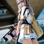 ネオン『勝利の女神:NIKKE』／reo（X：@reo_cosplay）