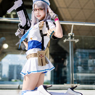 ネオン『勝利の女神:NIKKE』／reo（X：@reo_cosplay）