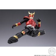 S.I.C 仮面ライダークウガ マイティフォーム＆トライチェイサー2000 仮面ライダークウガ」25周年記念としてマイティフォーム姿で立体