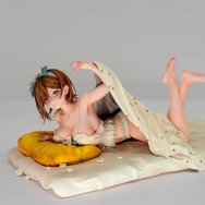「ライザ」にこんな格好させて大丈夫なんですか!?『アズレン』コラボ衣装フィギュアのデコマス初公開