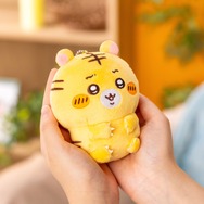 「ちいかわ」ナガノ氏が描く、「虎」のぬいぐるみくじが販売開始!泣いたり笑ったり、表情豊かな虎が必ず当たる