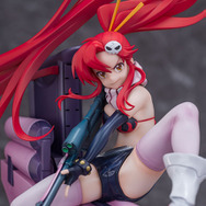 ショートパンツに大股開きの大胆ポーズ!「グレンラガン」より「ヨーコ」が立体化―ライフル構える姿を躍動感たっぷりに再現