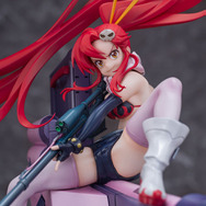 ショートパンツに大股開きの大胆ポーズ!「グレンラガン」より「ヨーコ」が立体化―ライフル構える姿を躍動感たっぷりに再現