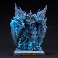 『遊戯王』ラー、オシリス、オベリスクの三幻神が究極の姿で降臨！エフェクトパーツやライトアップ機能搭載専用台座、記憶石版リモコンがセットで商品化