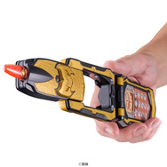 「魔法戦隊マジレンジャー」変身アイテム“マージフォン”がMEMORIAL EDITIONとして発売へ―DX版から音声や変形がアップデートされた特別仕様