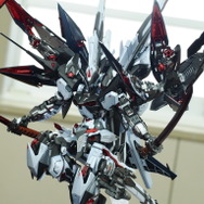 制作期間7年...！1/144スケールの特大「ガランシェール」があまりにデカ過ぎた！「NEXT MODELERS EXPO '25」フォトレポート【前編】