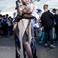 鎮海『アズールレーン』／鶴葵（X：@tsuru_Cosplay、Instagram：tsuru_cos_aoi）【台湾】