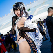 鎮海『アズールレーン』／鶴葵（X：@tsuru_Cosplay、Instagram：tsuru_cos_aoi）【台湾】