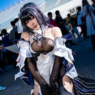 鎮海『アズールレーン』／鶴葵（X：@tsuru_Cosplay、Instagram：tsuru_cos_aoi）【台湾】