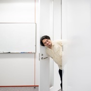 やりたい放題ドット絵ARPG『ガデテル』VS極悪編集部の仁義なきコラボバトル、勃発。“ぶっちゃけどこまでやれんのか”検証に、ライター&日本運営担当が全力でチャレンジ