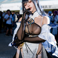 鎮海『アズールレーン』／鶴葵（X：@tsuru_Cosplay、Instagram：tsuru_cos_aoi）【台湾】