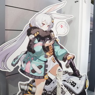 『無限大ANANTA』は車もパクれちゃう“型破りな”オープンワールドRPGだった！超カッチョよくて可愛いコスプレイヤーや巨大なオブジェなど見どころ満載【TGS2025】