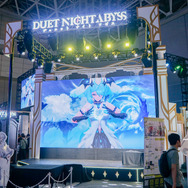 『デュエットナイトアビス』TGS2025は特大ジオラマ「煉火の典獄」が超豪華！試遊やコスプレなど盛りだくさんなブースレポートをお届け