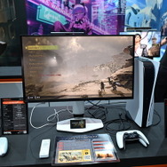 東京ゲームショウ 2025のBenQブースはゲームアートスタイルを鮮明に映し出す最新ゲーミングモニターが主役！猫麦とろろさんのスタイリッシュなパネルもお出迎え【TGS2025】