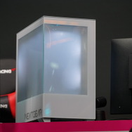 NEXTGEAR新製品発表で開発中の変わり種ケースにびっくり。スモークとクリアを切り替えられるピラーレス―お得な期間限定クーポンも配布中【TGS2025】