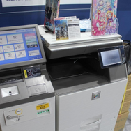 「ゲムマイド」でゲームを買ったら“ブロマイド”が付いてお得な気分に！TGS出展ブースの“くじ引き”でゲーミングモニターが当たるかも【TGS2025 ブースレポ】