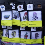 『スト6』モニターマスコットが可愛すぎる…！コラボグッズやアパレルなどがクールなGRAPHT物販ブースレポ【TGS2025】