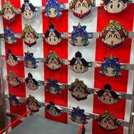 『無限大ANANTA』超特大リュックが目立ち過ぎ。『龍が如く』なりきりお面や『MIRESI』のセクシーイラストなど…気になるノベルティをピックアップ【TGS2025】