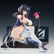 本当に“レースクイーン衣装”で済むんですか！？『アズレン』より「ストラスブール」が着せ替え「謡精舞うサーキット」の姿で立体化―圧倒的肌面積