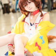 まひな（X：@mahina_cos）　