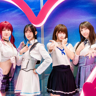 【コスプレ】めちゃキュートな下級生カノジョがお出迎え！セーラー服の博多美人と“いちゃいちゃ”できる『制服カノジョ3』ブースレポ【TGS2025】