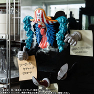 目玉が動き、バラバラに飾れる！「ワンピース」より「バギー」がカスタマイズ自由自在な“遊べる”フィギュアに