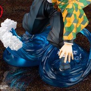 「鬼滅の刃」より胡蝶しのぶ、冨岡義勇フィギュアが再登場！それぞれ日輪刀を構える姿がエフェクトと共に立体化