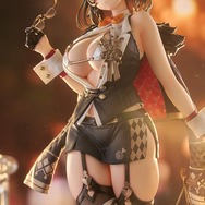 ムッチムチの太ももに目線が…トリダモノ氏のイラストから生まれた「ALICEちゃん」が待望の立体化