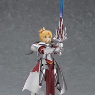 『Fate』シリーズより「セイバーオルタ」「“赤”のセイバー」の可動フィギュアが再販へ―艶やかな甲冑の光沢が映える