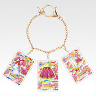 「アイカツ！」一番くじ発売！スターライト学園生徒必需品「アイカツフォンミラー」や、オーロラキスコーデモチーフのポーチも
