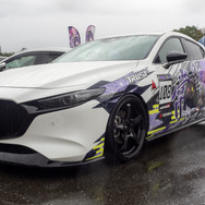 人気VTuberにウマ娘、初音ミクまで！雨にも負けなかった痛車＆痛バイクを取材【第九回 天下無双 東西最強痛車決戦 フォトレポ】