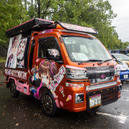 人気VTuberにウマ娘、初音ミクまで！雨にも負けなかった痛車＆痛バイクを取材【第九回 天下無双 東西最強痛車決戦 フォトレポ】