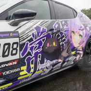 常闇トワ様の「マツダ3」に輪堂千速のヤマハバイクも！岐阜に集まったホロライブの痛車・痛バイクまとめ【第九回 天下無双 東西最強痛車決戦 フォトレポ】