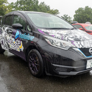 常闇トワ様の「マツダ3」に輪堂千速のヤマハバイクも！岐阜に集まったホロライブの痛車・痛バイクまとめ【第九回 天下無双 東西最強痛車決戦 フォトレポ】