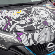 常闇トワ様の「マツダ3」に輪堂千速のヤマハバイクも！岐阜に集まったホロライブの痛車・痛バイクまとめ【第九回 天下無双 東西最強痛車決戦 フォトレポ】