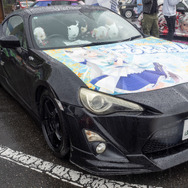 常闇トワ様の「マツダ3」に輪堂千速のヤマハバイクも！岐阜に集まったホロライブの痛車・痛バイクまとめ【第九回 天下無双 東西最強痛車決戦 フォトレポ】