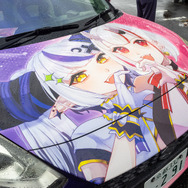 常闇トワ様の「マツダ3」に輪堂千速のヤマハバイクも！岐阜に集まったホロライブの痛車・痛バイクまとめ【第九回 天下無双 東西最強痛車決戦 フォトレポ】