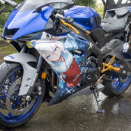 常闇トワ様の「マツダ3」に輪堂千速のヤマハバイクも！岐阜に集まったホロライブの痛車・痛バイクまとめ【第九回 天下無双 東西最強痛車決戦 フォトレポ】