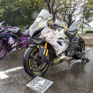 常闇トワ様の「マツダ3」に輪堂千速のヤマハバイクも！岐阜に集まったホロライブの痛車・痛バイクまとめ【第九回 天下無双 東西最強痛車決戦 フォトレポ】