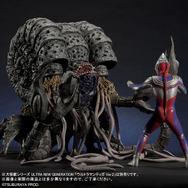 お値段もビッグ!横幅約62cmもある「ウルトラマンティガ」、最大の強敵「ガタノゾーア」巨大フィギュアが存在感抜群
