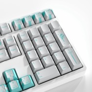 『崩壊：スターレイル』ホタルのコラボPCケースが予約開始！限定キーキャップ、特大マウスパッド、ファンシュラウドもラインナップ