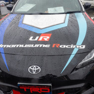 『ウマ娘』の痛車が集結！雨に負けない躍動感を放つ【第九回 天下無双 東西最強痛車決戦 フォトレポ】