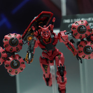 「機動戦士ガンダム ジークアクス」新作ガンプラ「HGハンブラビ」発表！「BANDAI SPIRITS」ブースでジオン脅威のMS群が一挙展示【イベントレポート】