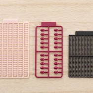 パーツ総数“1776”は目眩がしそう！「赤飯おにぎり」米、小豆、ゴマで組み立てるプラモデルに