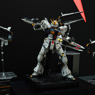 「PGU νガンダム」から「フルアーマーZZガンダム Ver.Ka」、「グスタフ・カール00型」まで、宇宙世紀を駆け抜けたMSの展示が熱い！【イベントレポート】
