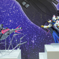 「HG ストフリ弐式」に「サンドロック改」、ガンダム45周年の「初音ミク×ダブルオーガンダム」フィギュアまで新作目白押し！【イベントレポート】