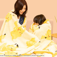 ピカチュウが近くで添い寝してくれる大きな枕…！肌触りの良いブランケットなど、『ポケスリ』コラボ寝具第2弾が順次発売