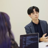 難解な局面を親切&分かりやすく伝えるテク―『シャドバ』公式大会でお馴染みの解説陣「まる」×「海老原」が語るこだわりと、配信がもっと楽しくなる裏側